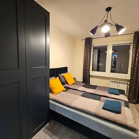 Am 5 Center Odziezowa Апартаменты *