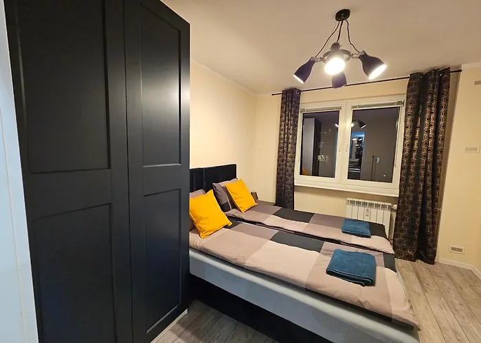 Am Center 5 Odziezowa Apartman *