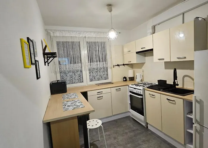 Am Center 5 Odziezowa